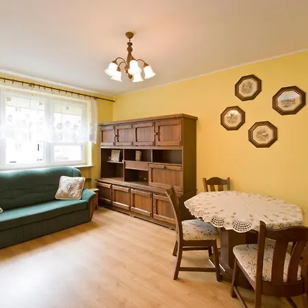 Apartment Yourapart Straganiarska Z Parkingiem *